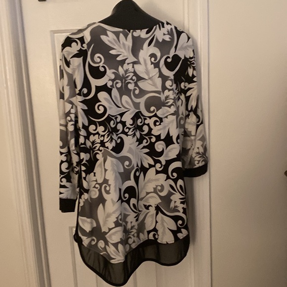 2 JM  Collection ladies brand shirts in size Xl b - Picture 3 of 5